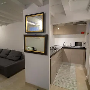 https://veneziacentopercento-ponte-novo-apartment.hotelinveneto.com