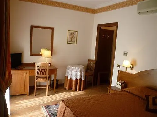 ***  Hotel Squarciarelli Grottaferrata Italy